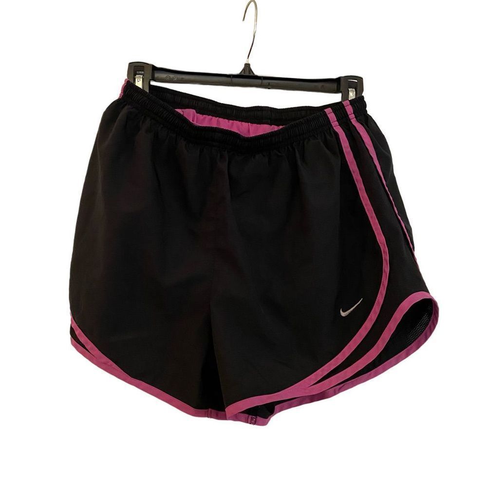 Nike Tempo Shorts L